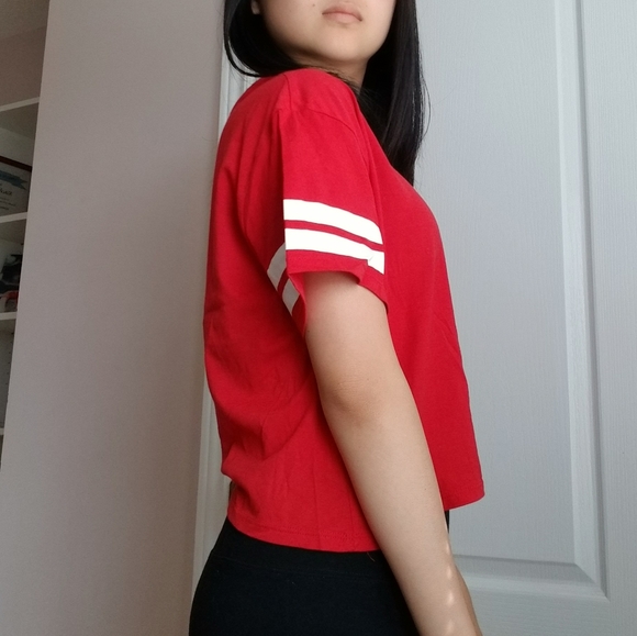 Cute Red Crop Top - Picture 3 of 4